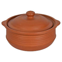 Village Decor terracotta casserole dish