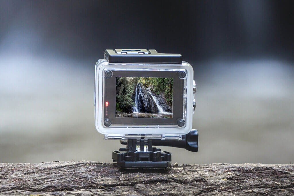 action cam with small screen