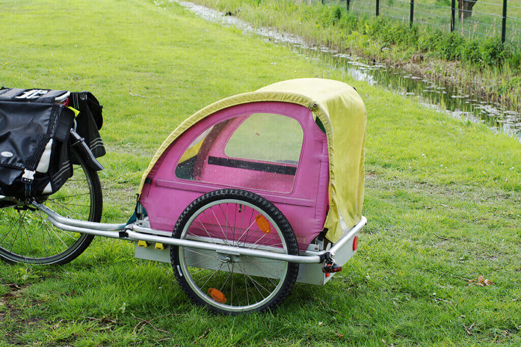 pink bicycle trailer