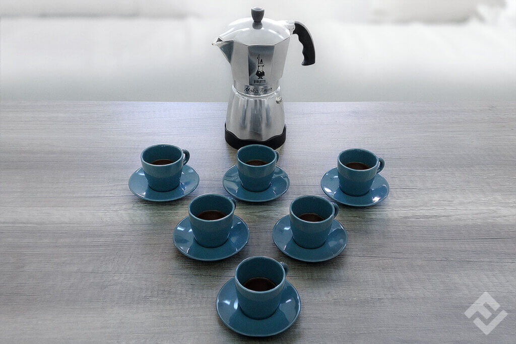 multiple_cups_of_coffee