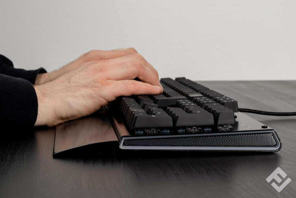 hands on keyboard