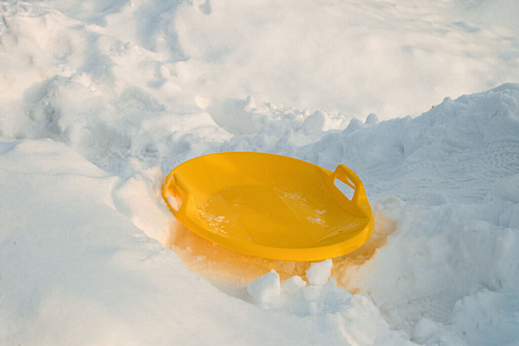 round_plastic_sled