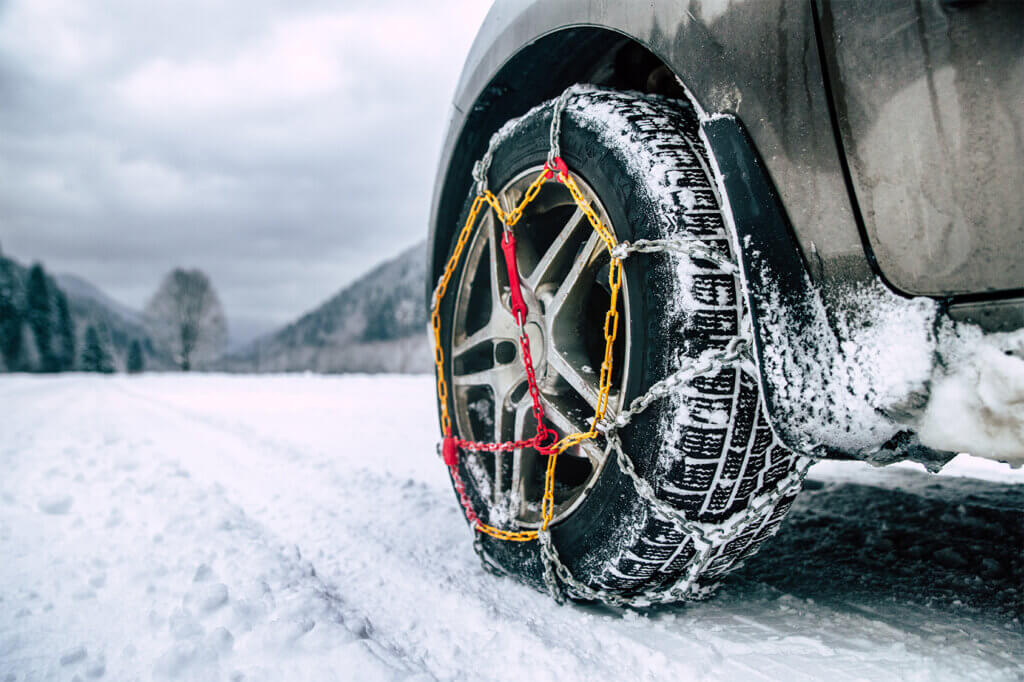 snow chains on car tires